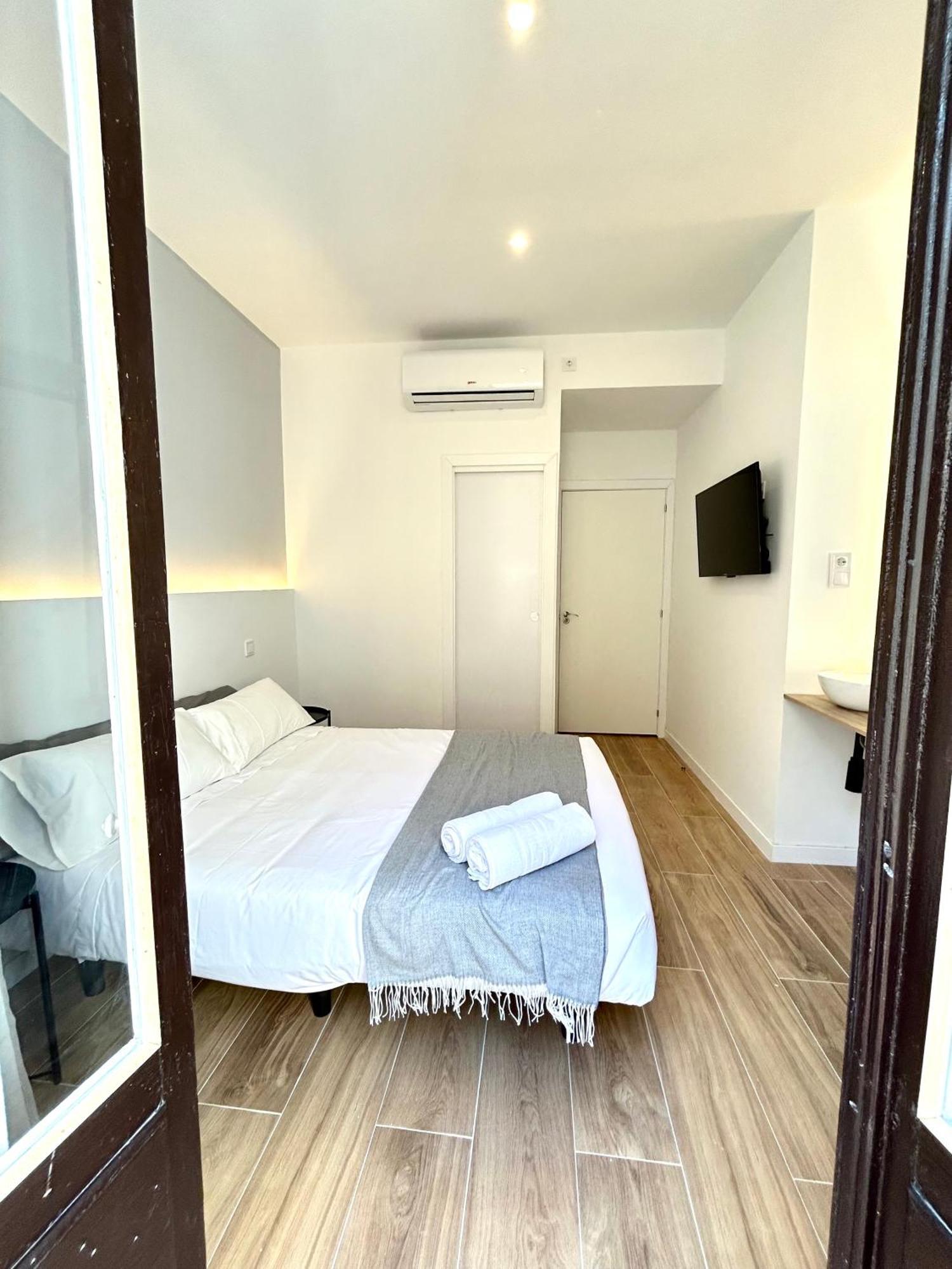 Casa De Huespedes San Andres Hotel Мадрид Екстериор снимка