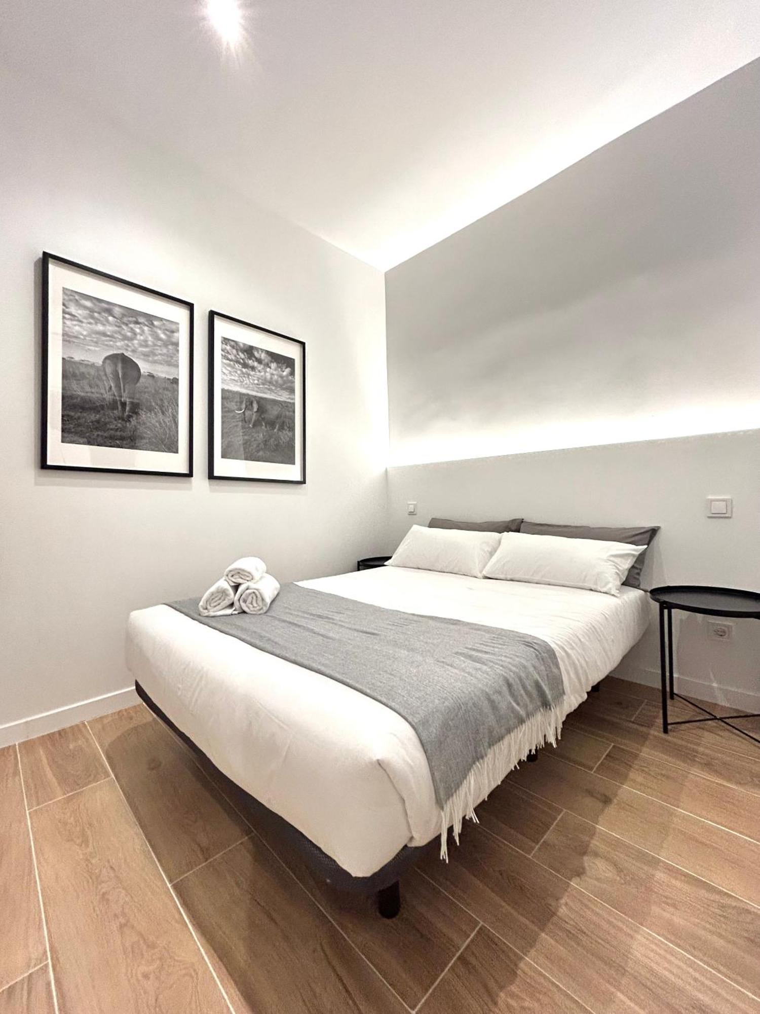 Casa De Huespedes San Andres Hotel Мадрид Екстериор снимка