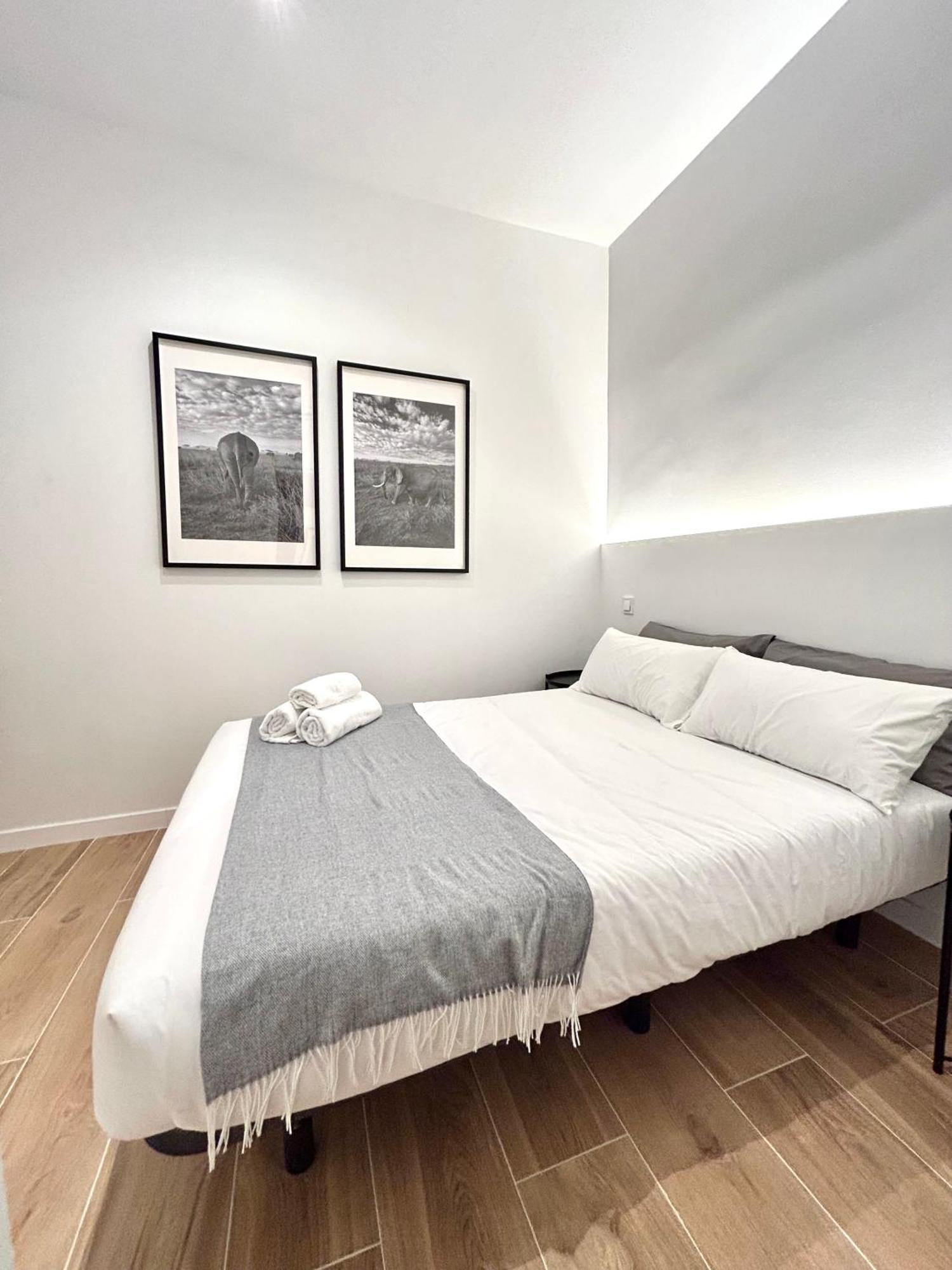 Casa De Huespedes San Andres Hotel Мадрид Екстериор снимка