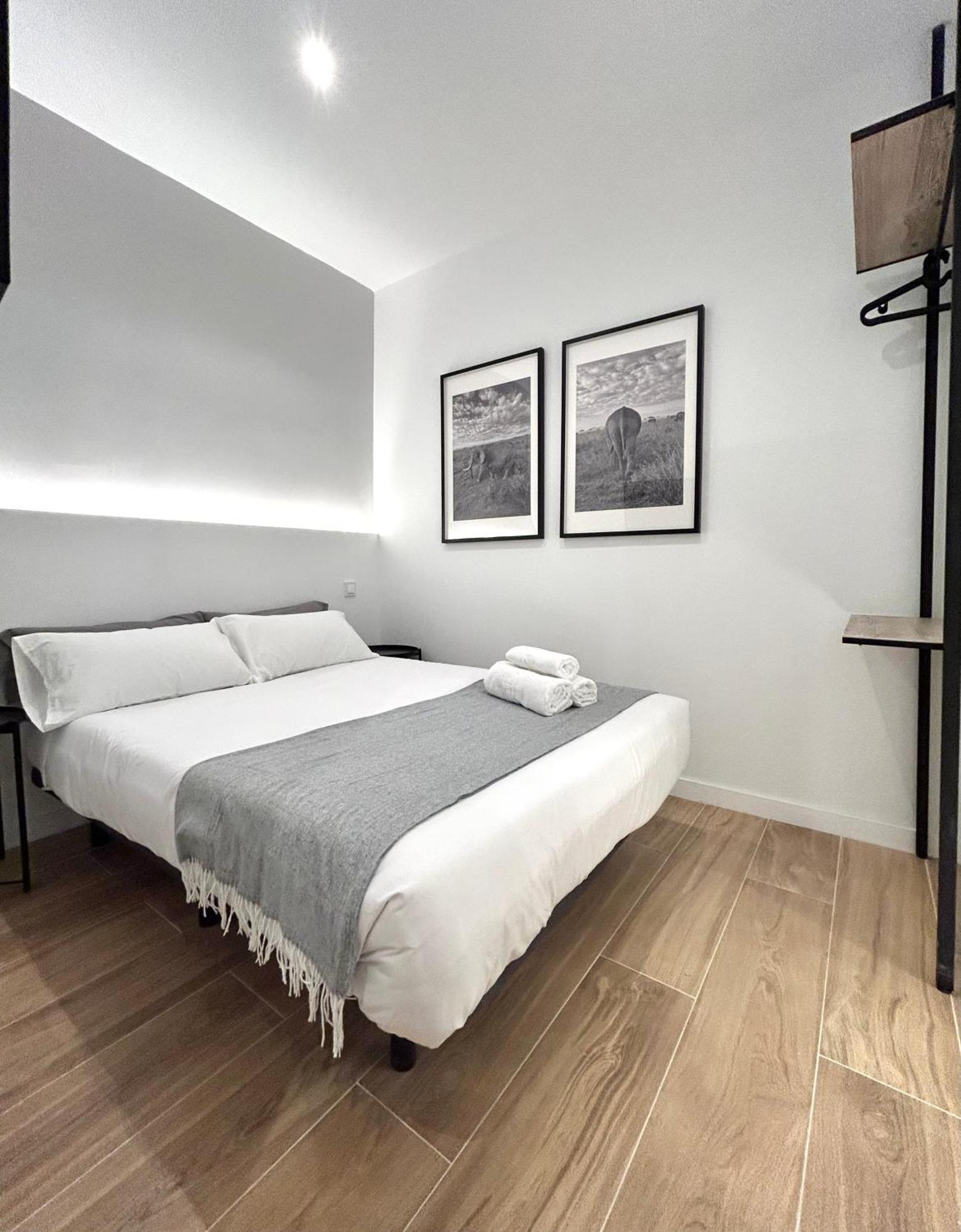 Casa De Huespedes San Andres Hotel Мадрид Екстериор снимка