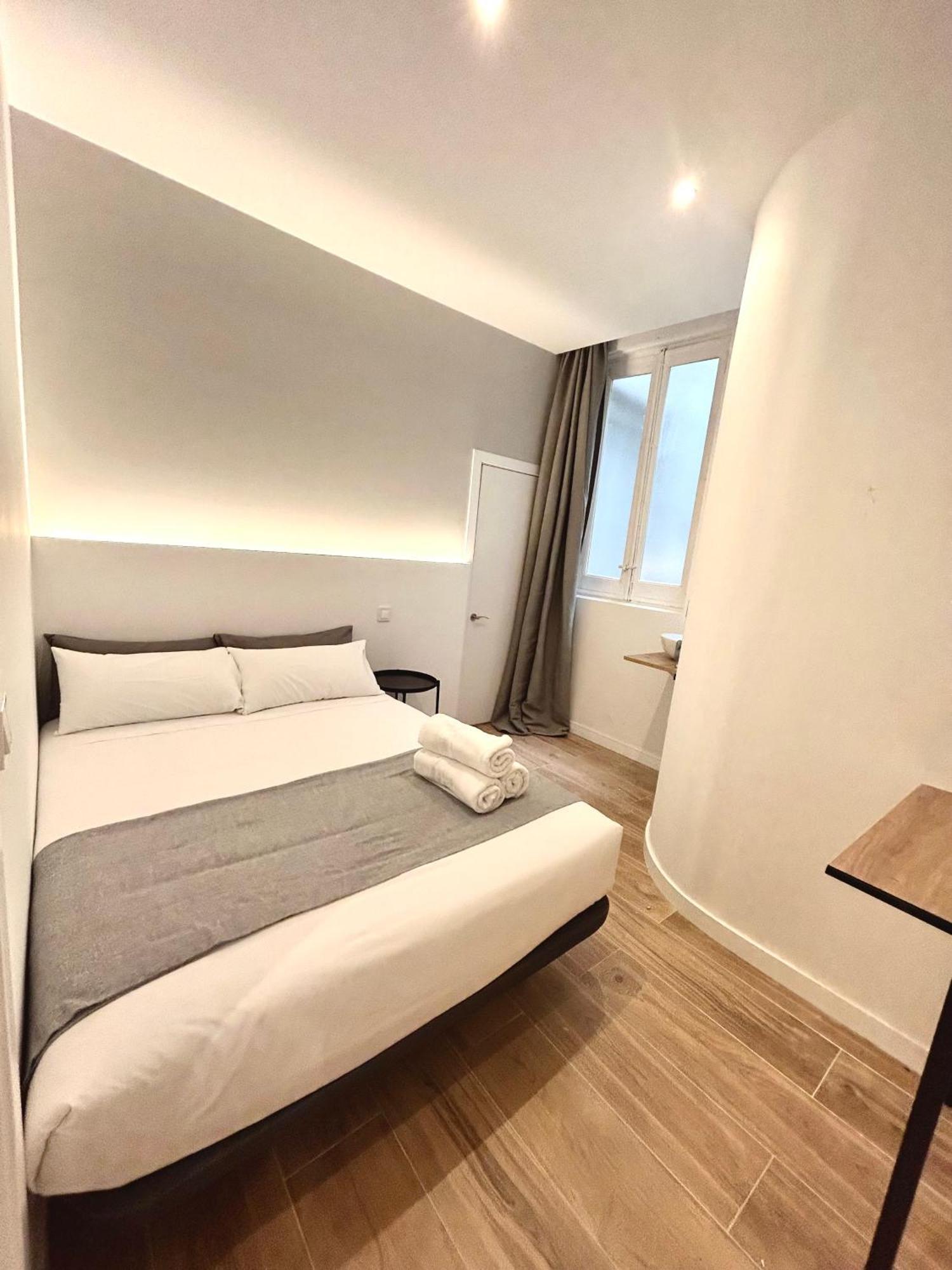 Casa De Huespedes San Andres Hotel Мадрид Екстериор снимка